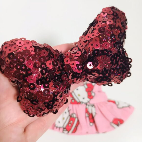 Hello Kitty Holiday Christmas Custom Dress and Sequin Bow Made to fit Labubu - Picture 5 of 5